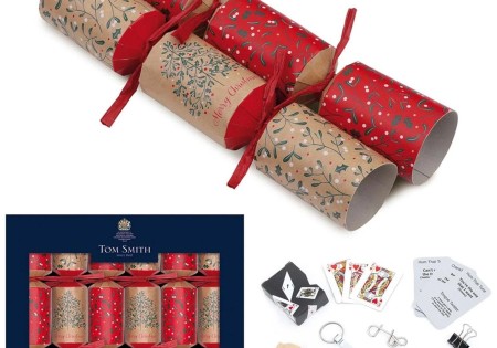 Christmas Crackers 8" X 6 Merry Berry Luxury Tom Smith